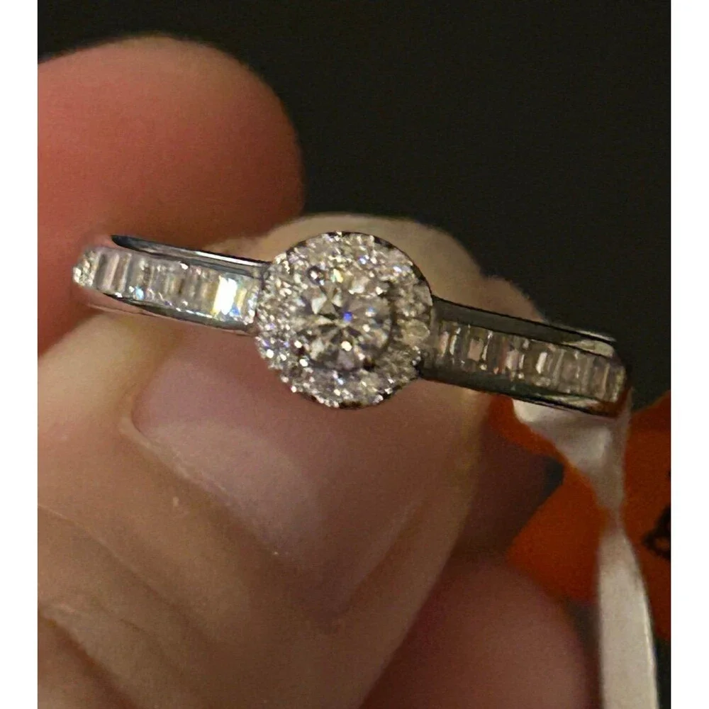 Sterling Silver & Moissanite 1.25 CTW Ring Size 9